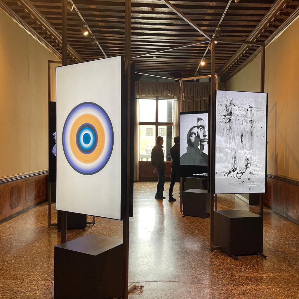 DAP_Venice_week_Photography & NFT_exhibition_Room 2 (22)