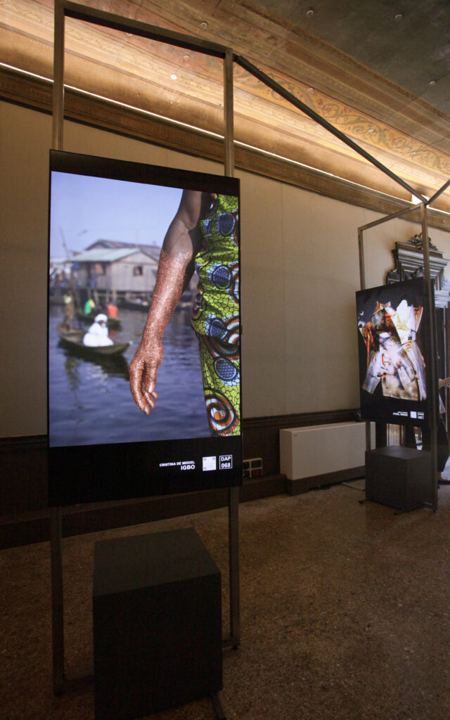 DAP_Venice_week_Women & NFT_exhibition_Room 3 (17)